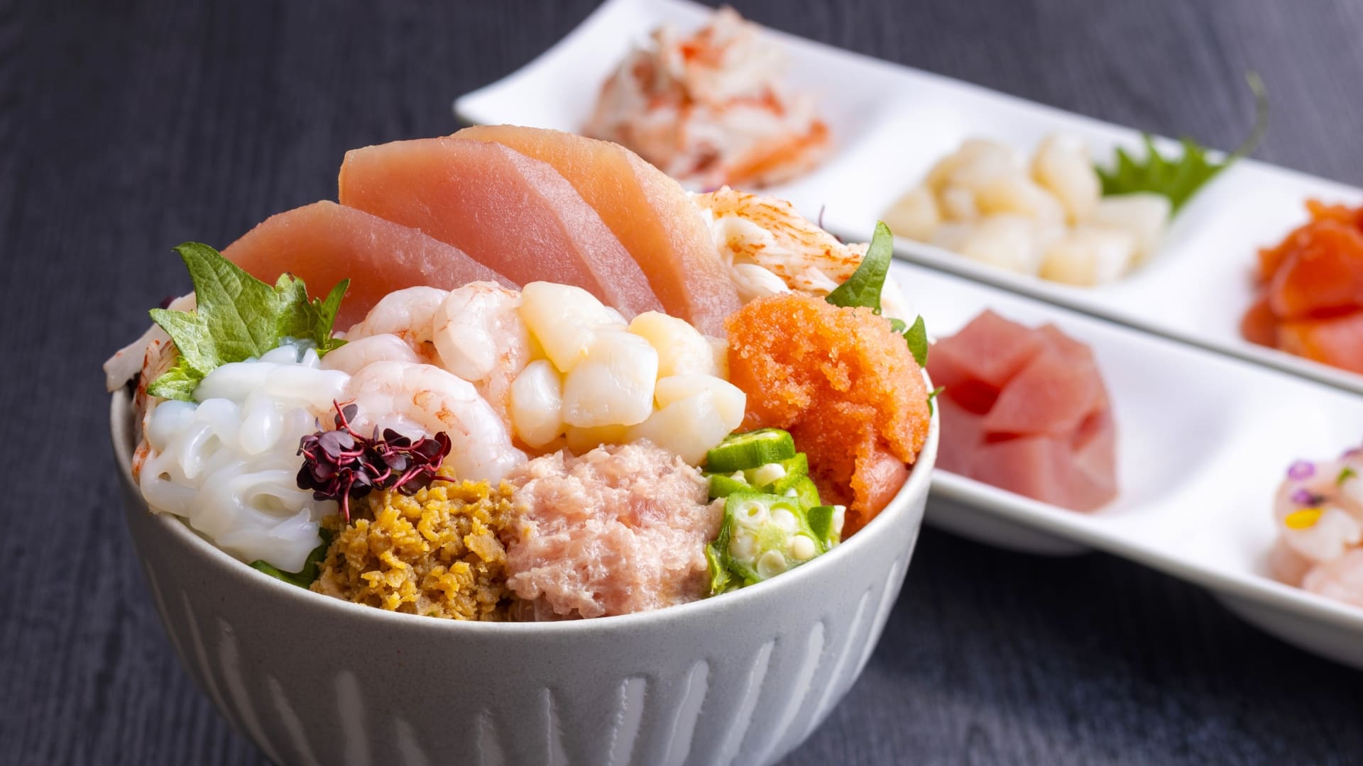 朝食の海鮮のっけ丼