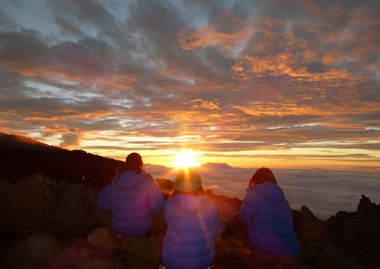 ハレアカラ山頂 夕日鑑賞＋星空観測ツアー