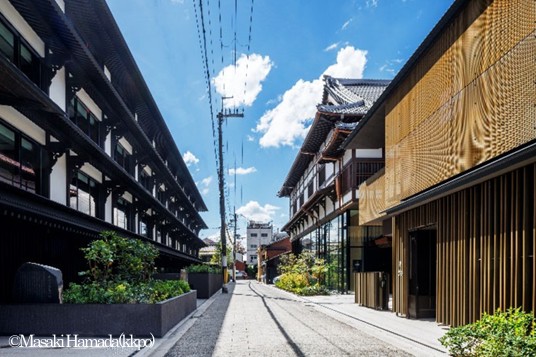 The Hotel (left) and the Kaburenjo Theater/Community Facilities (right)