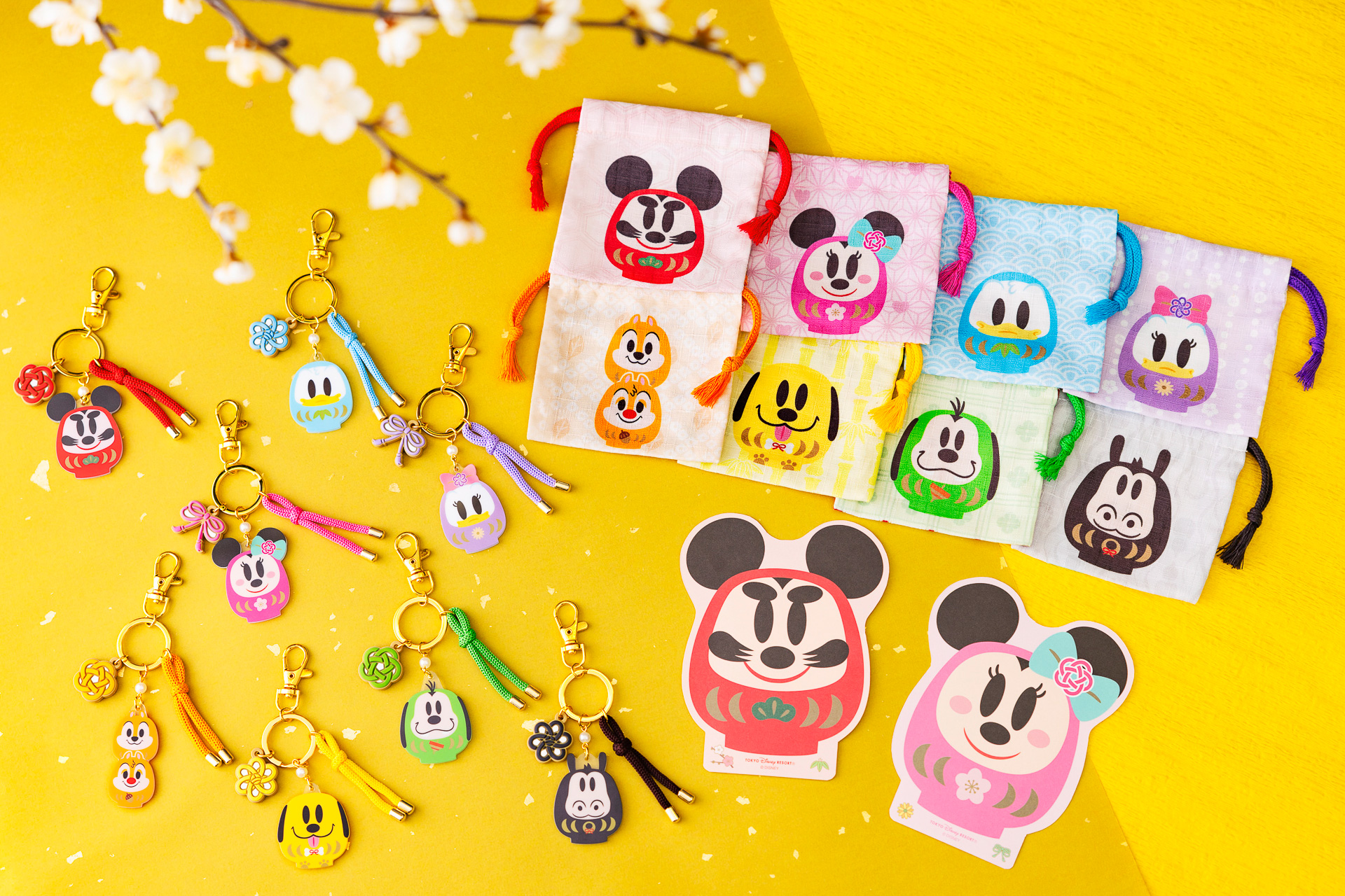 東京ディズニーリゾートがお正月向けの華やかな新作グッズを発表