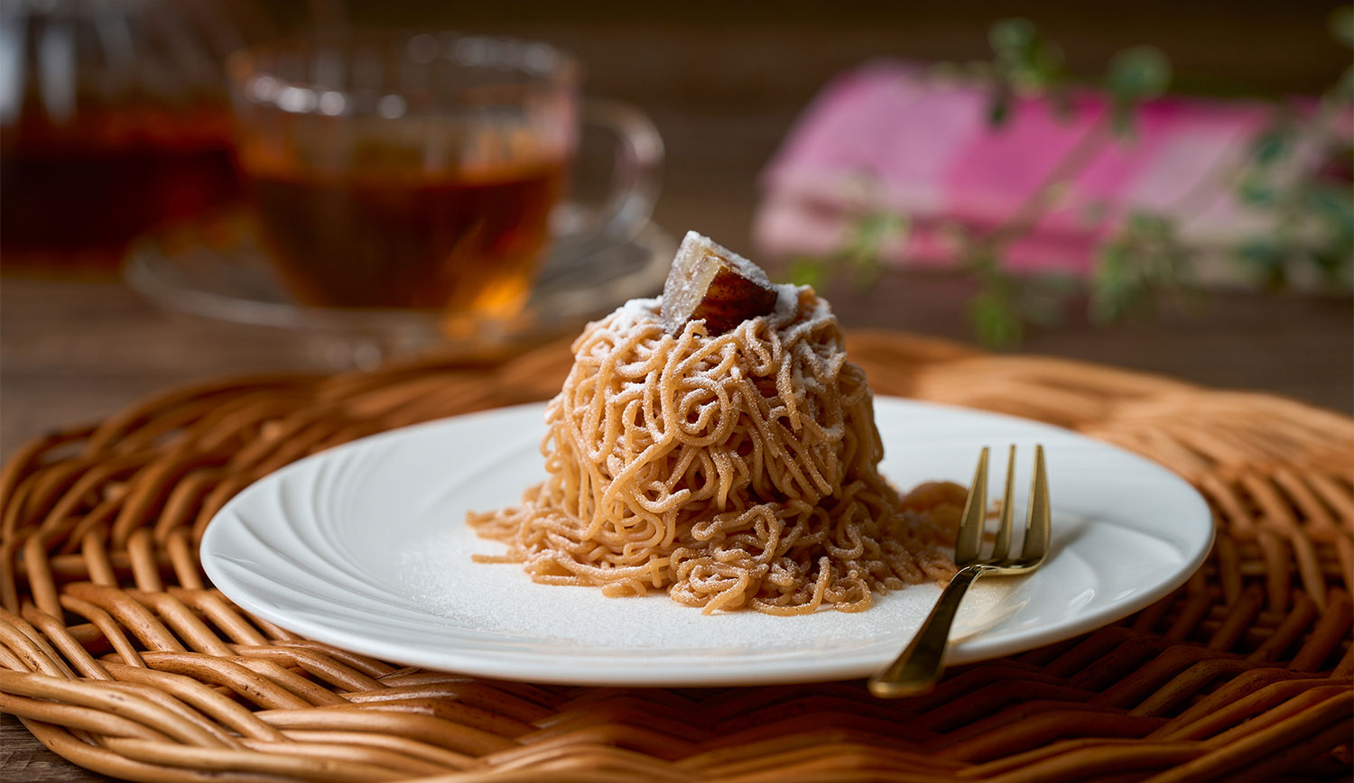 目の前でクリームをしぼる季節のモンブラン