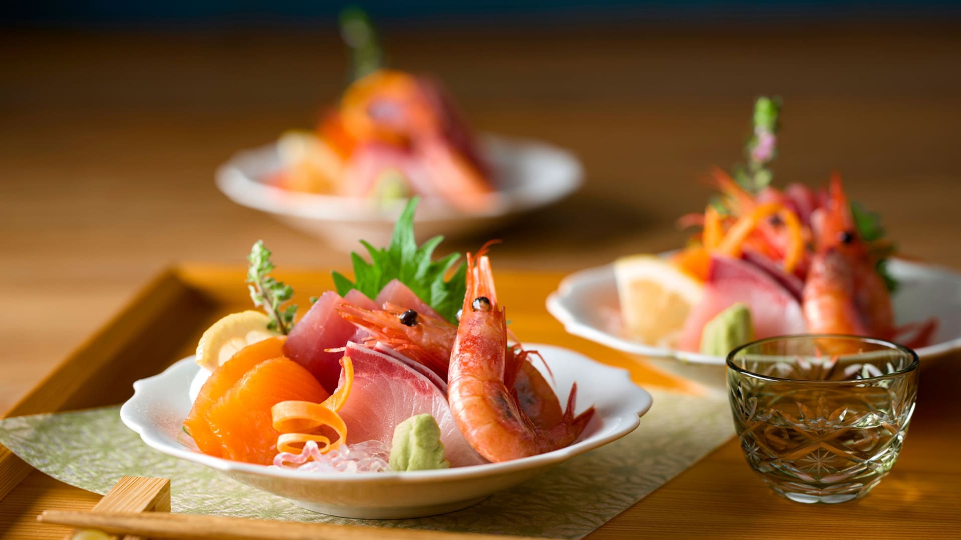 新鮮なお造りや握り寿司も