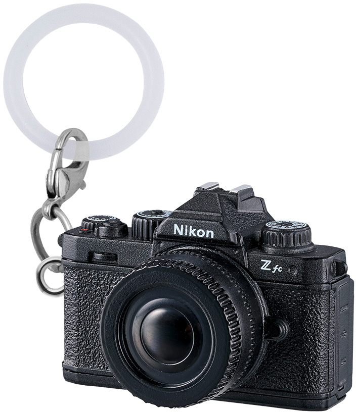 Nikon Z fc：NIKKOR Z DX 16-50mm f/3.5-6.3 VR（ブラック/シルバー）