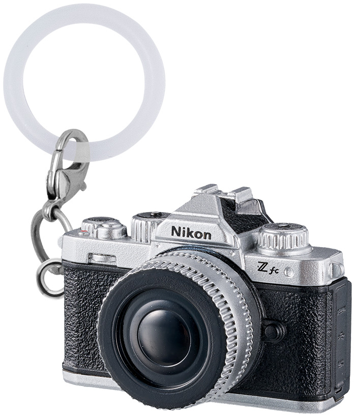 Nikon Z fc：NIKKOR Z DX 16-50mm f/3.5-6.3 VR（ブラック/シルバー）