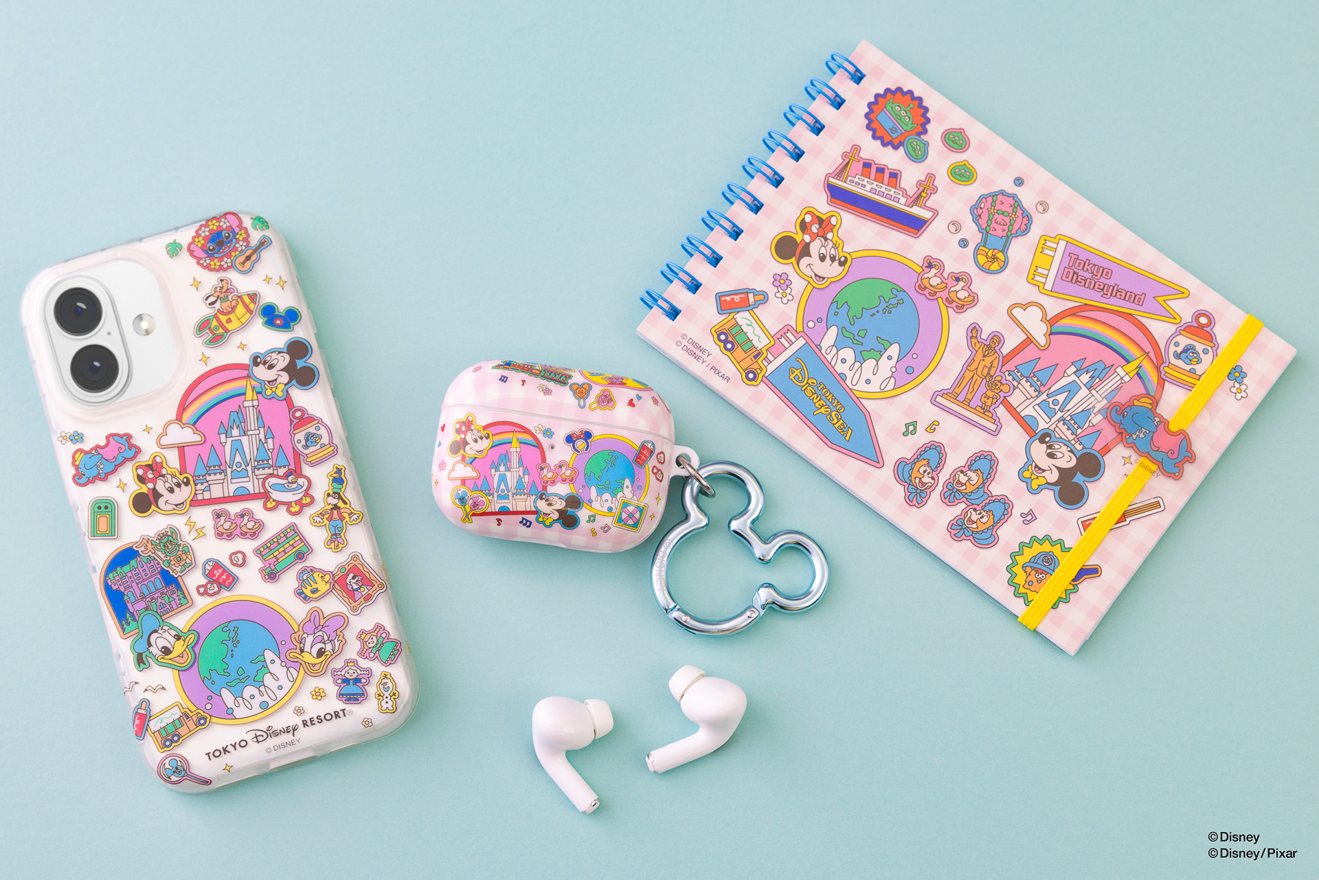 東京ディズニーリゾートが、人気アトラクションやメニューデザインの新グッズを発売する