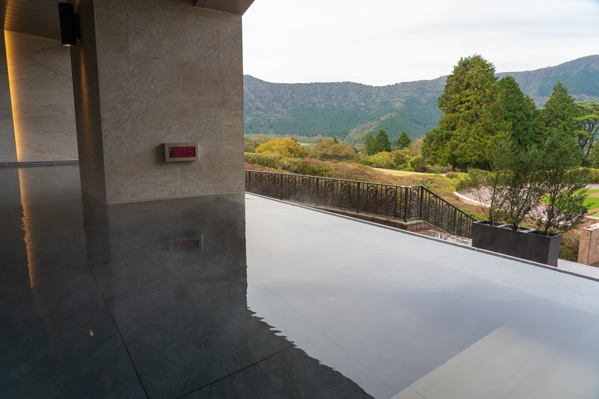 露天風呂。風が気持ちいい