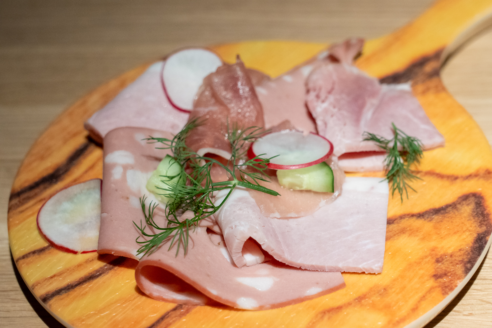 切り立て鎌倉ハムとシャルキュトリー