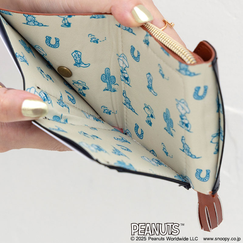 サイズは約9.5×2×8cm（幅×奥行き×高さ）