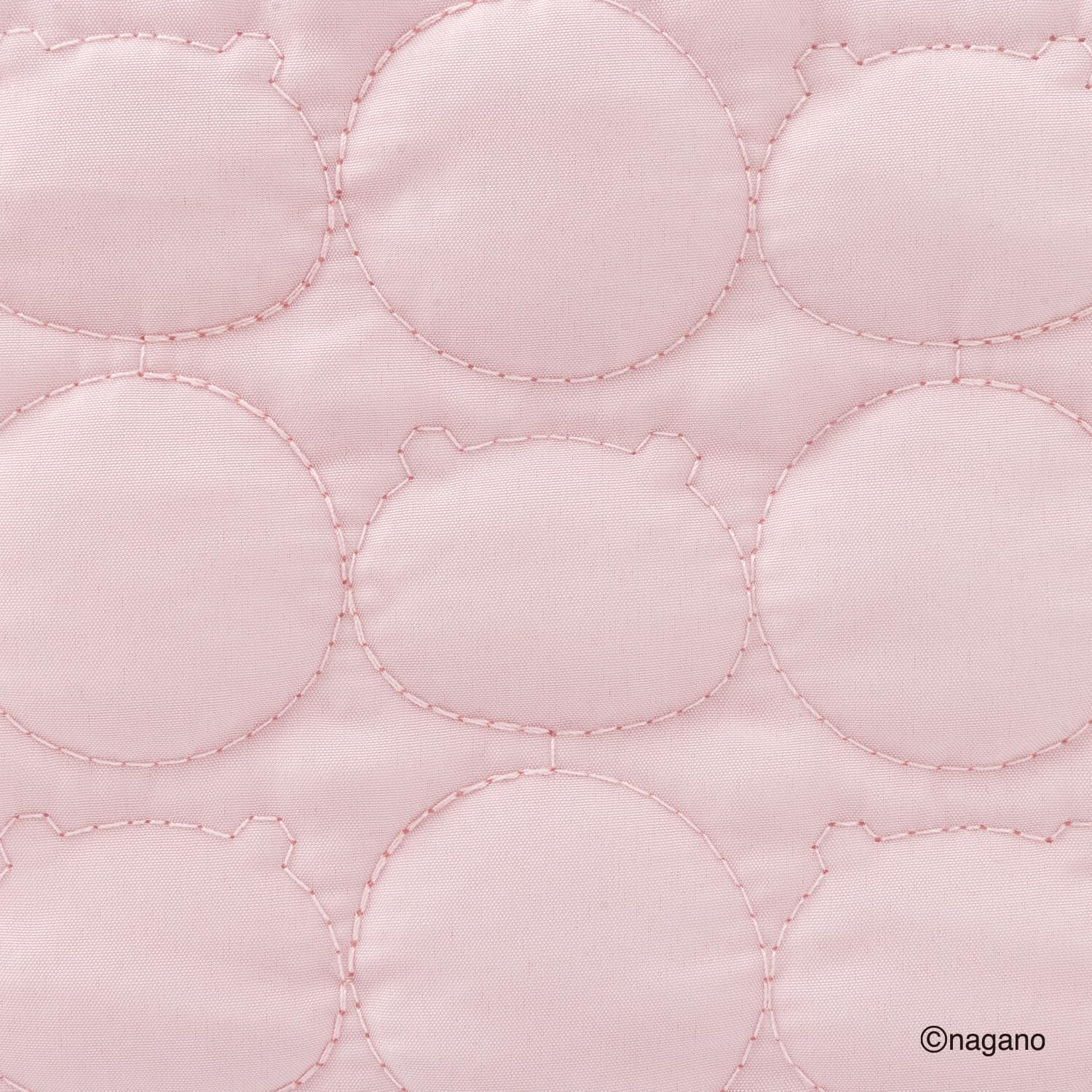 よくみるとちいかわがいるキルティング柄