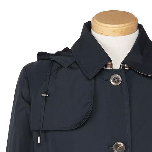 ANA×Aquascutum、撥水機能付きレインコート発売。付属ポーチで持ち歩き