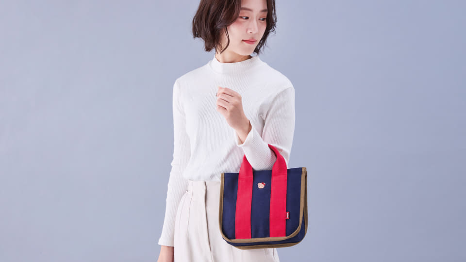 ファミリア、東西異なるカラーの東京＆神戸限定アイテム。バッグ