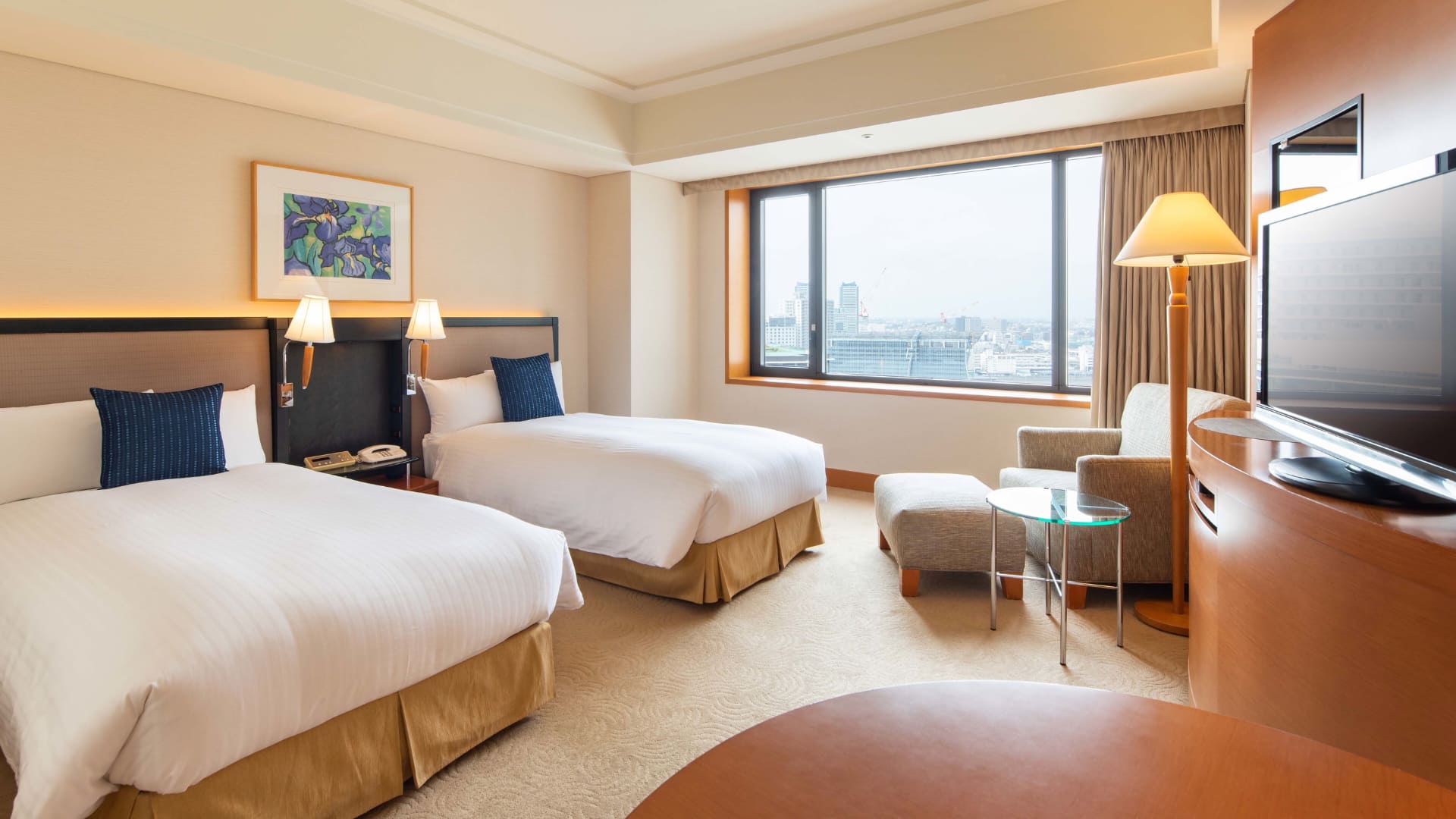客室一例（デラックスツインシティビュー）