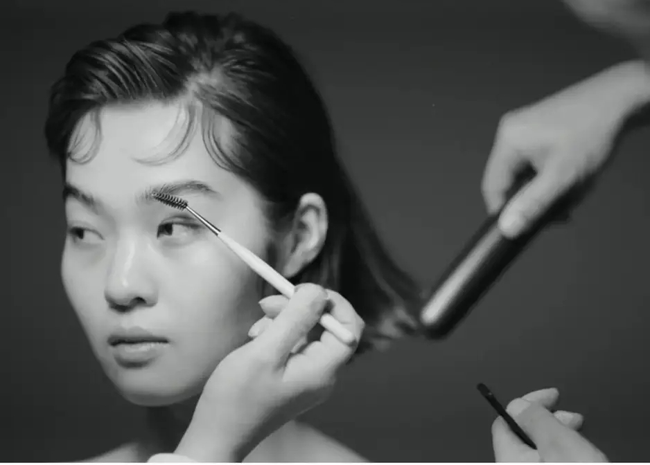 メイクアップアーティストの水野未和子氏による「眉＆血色のアップデート」にも参加できる