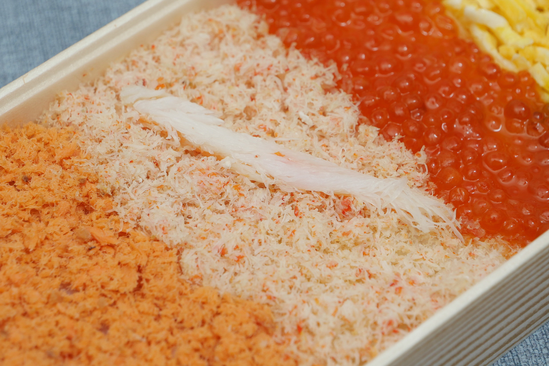 蟹フレークは、蟹の香ばしさがなんとも言えない美味しさで、酢飯との相性も抜群。身がしっかり盛り付けられていているのもうれしいです