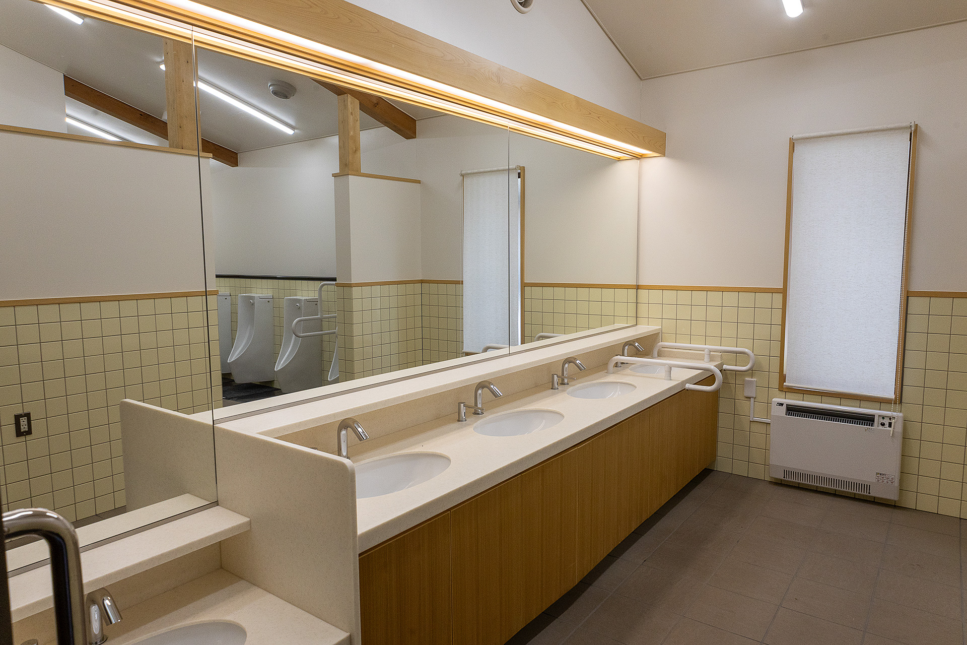 トイレはもう1か所ある。どちらも清掃がき届いている