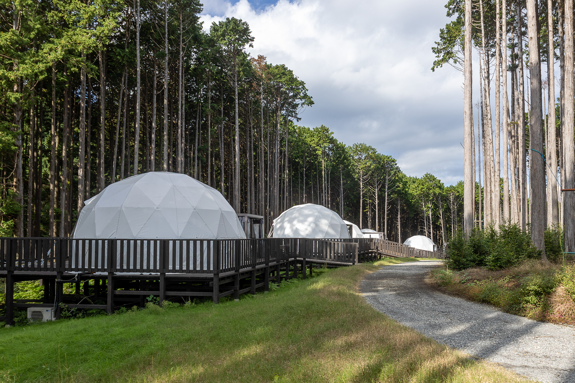 グランピングエリアも見せてもらった