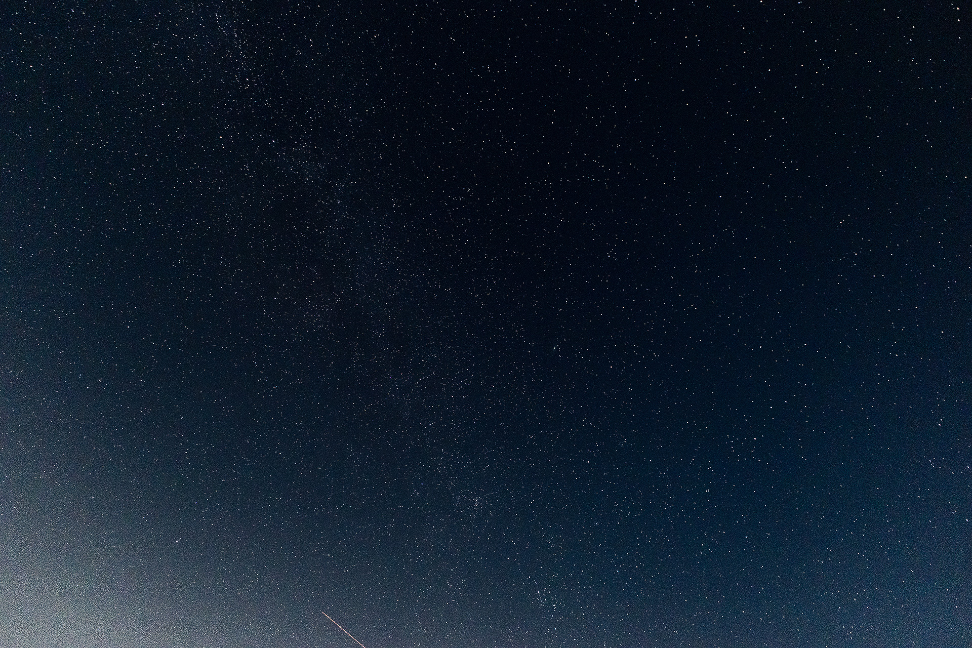 カメラで撮ると、これくらいの量の星が写る