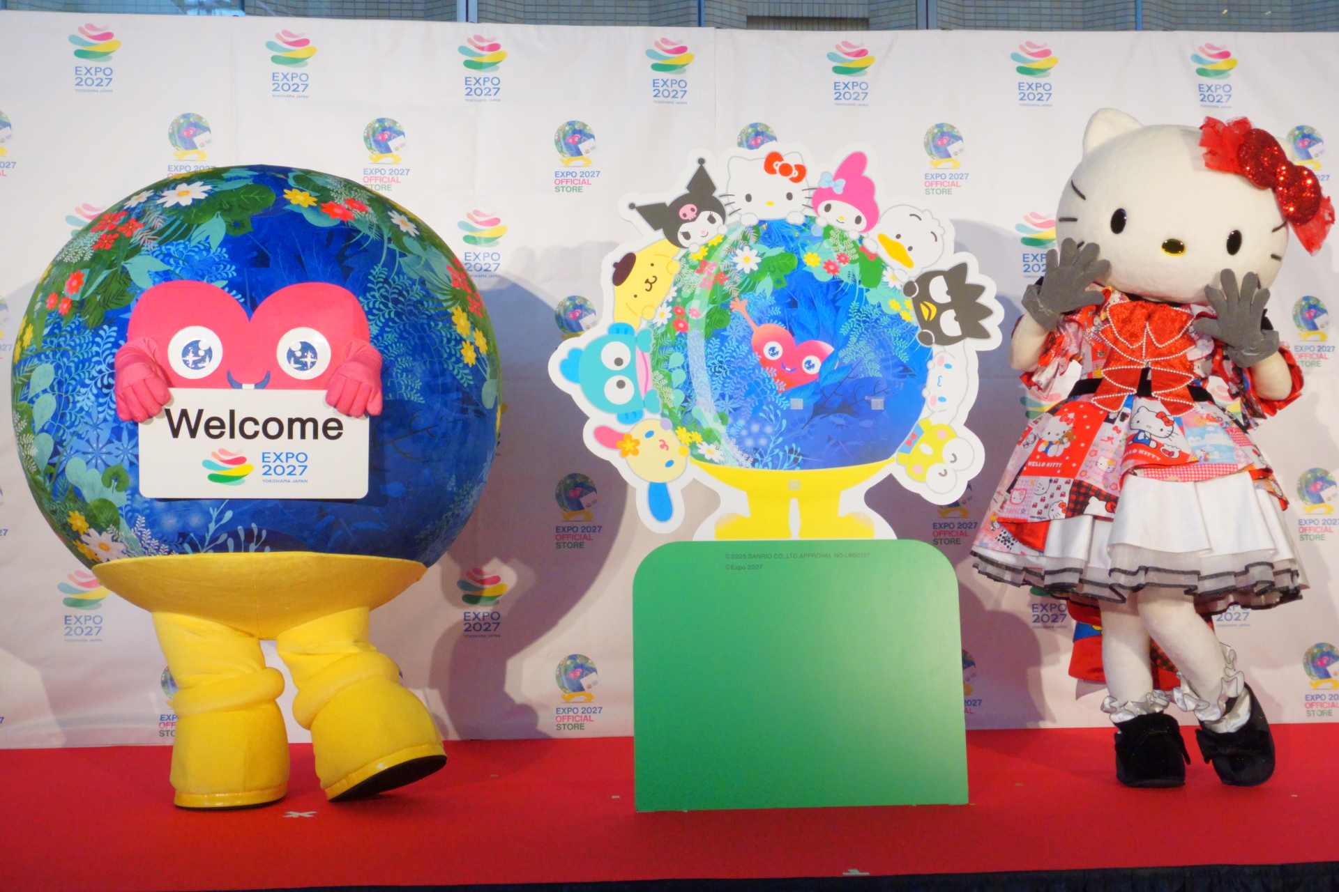 記念パネルを貼り付け！