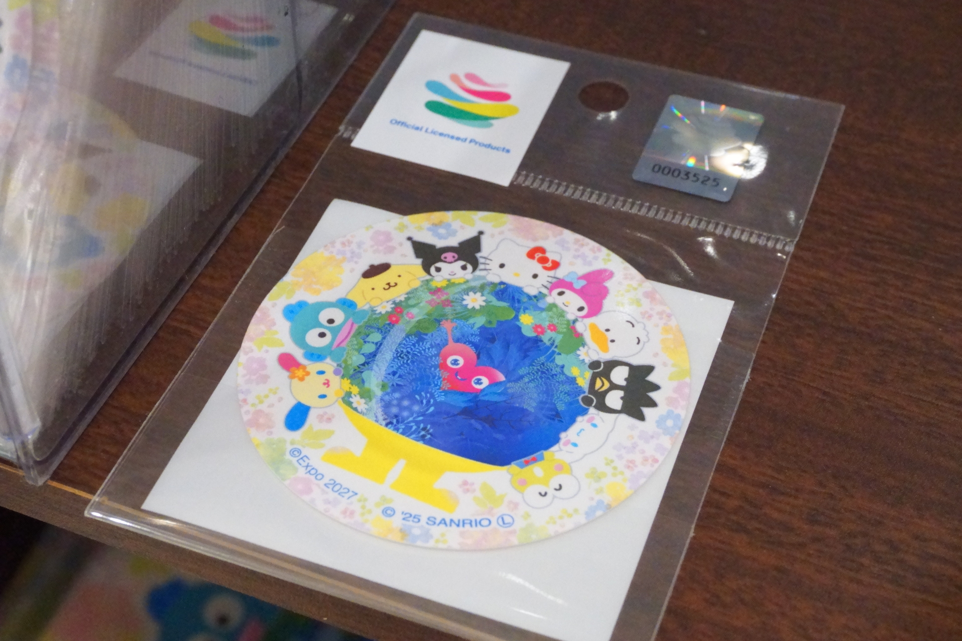 ステッカーS（550円）