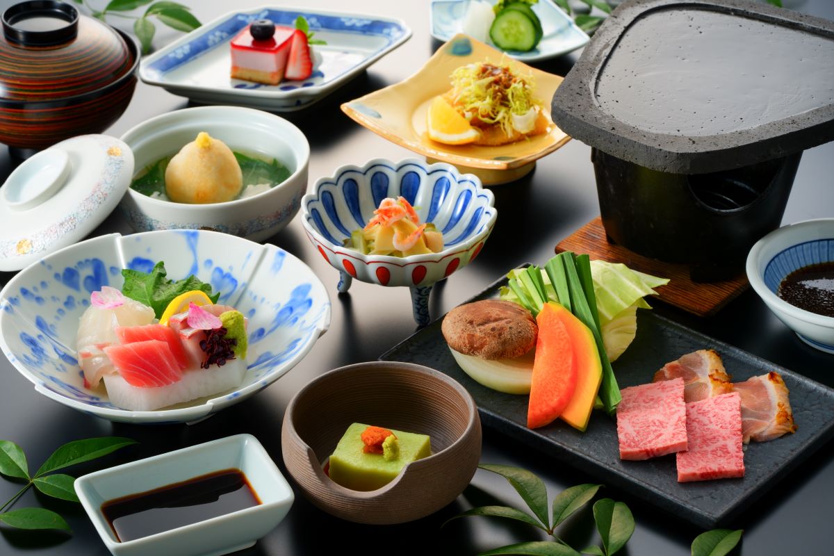 湯布院俱楽部の夕食