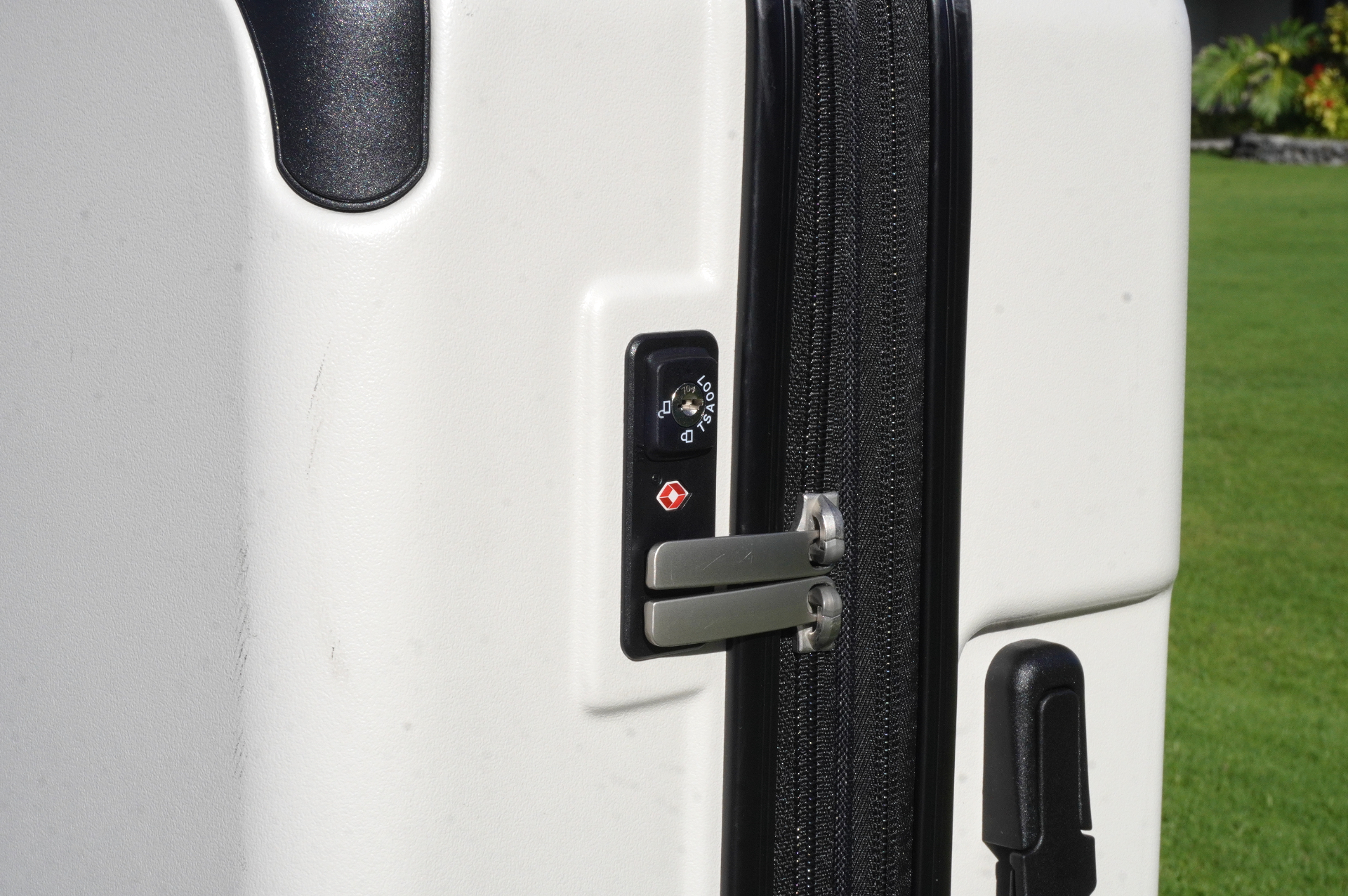 TSAロック付き（鍵付属）