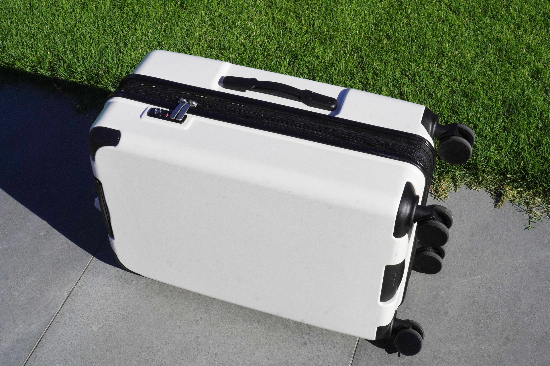 横にして置いたときのボトムハンドル