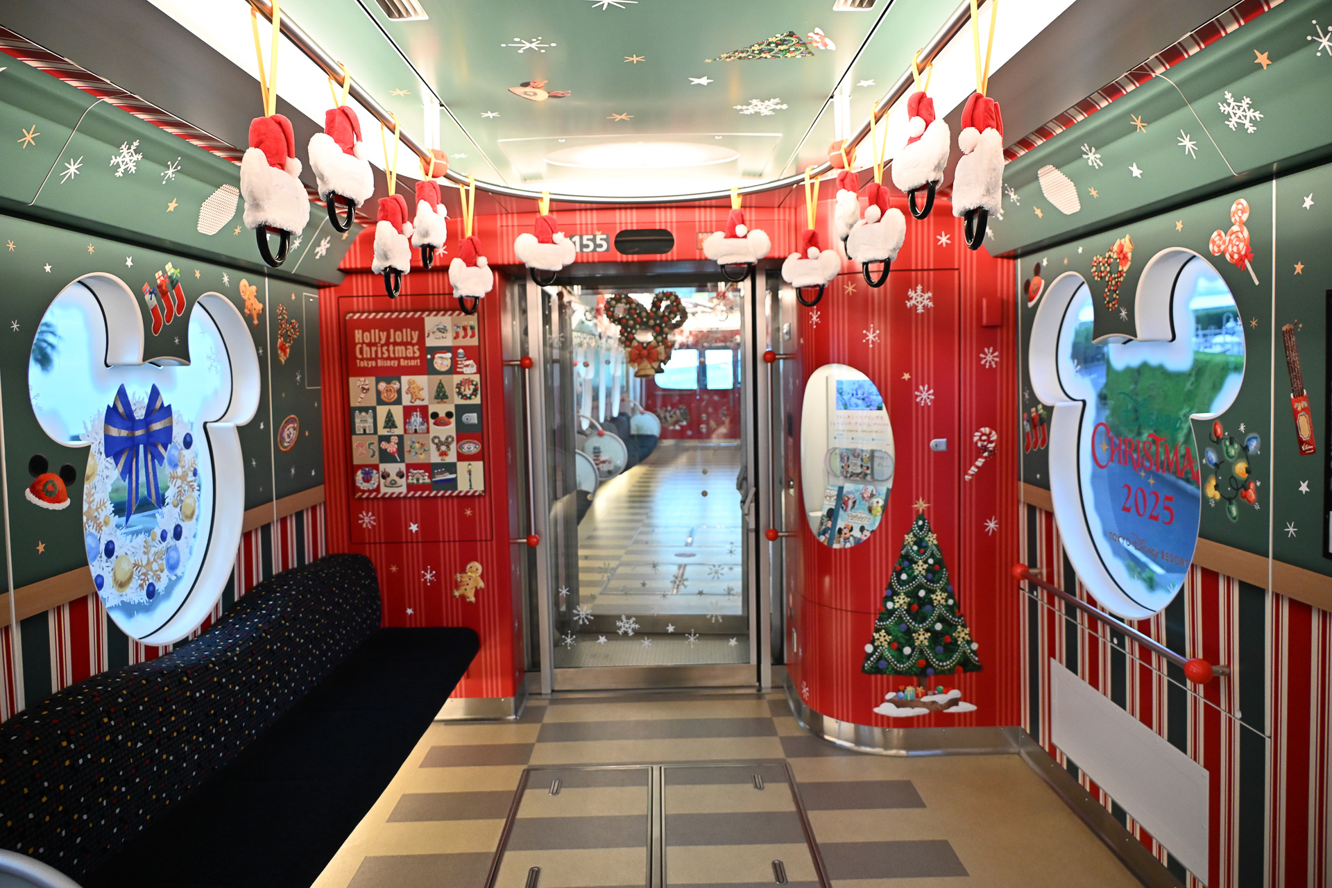 車両全体があったかで落ち着く雰囲気となっていた