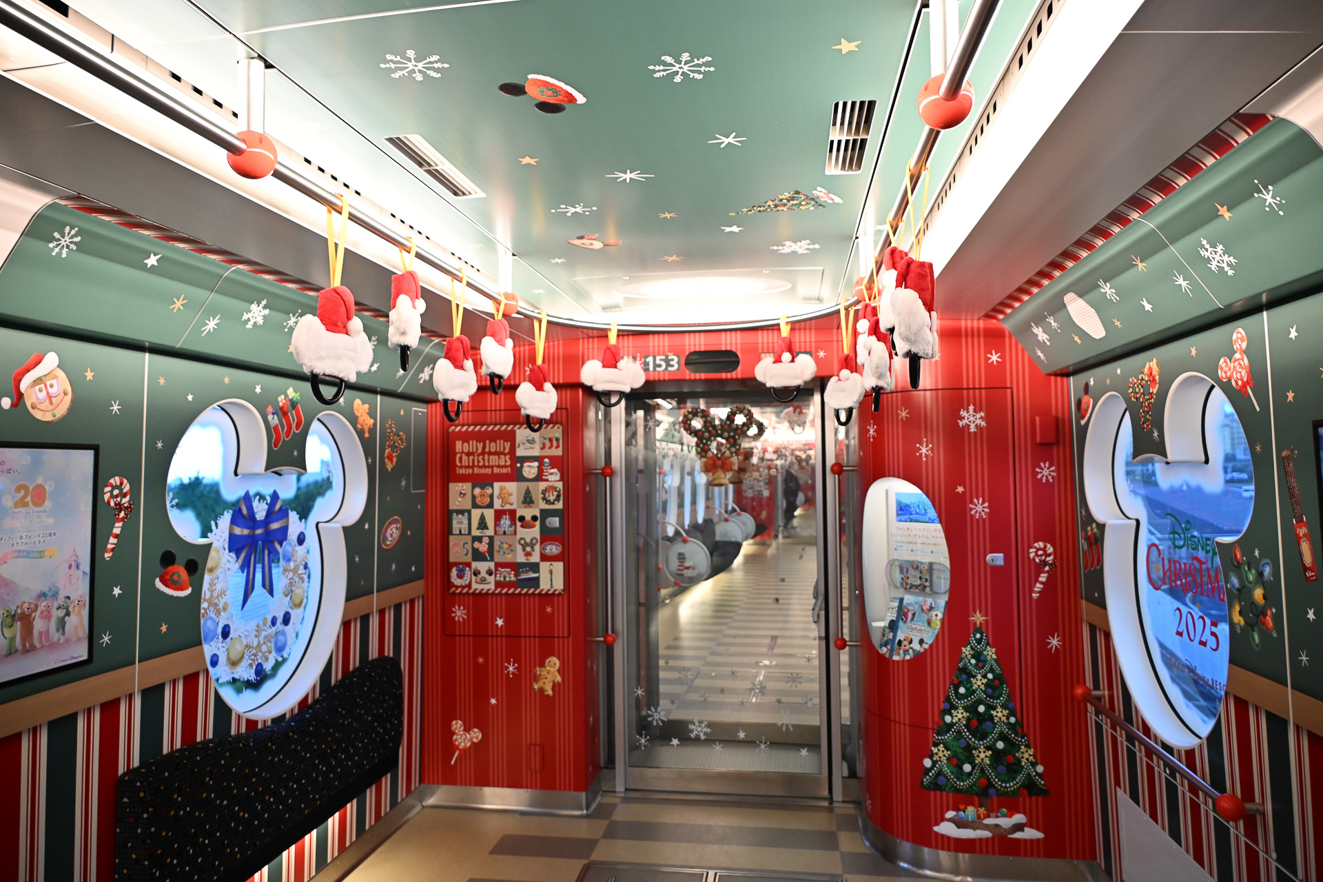 車両全体があったかで落ち着く雰囲気となっていた