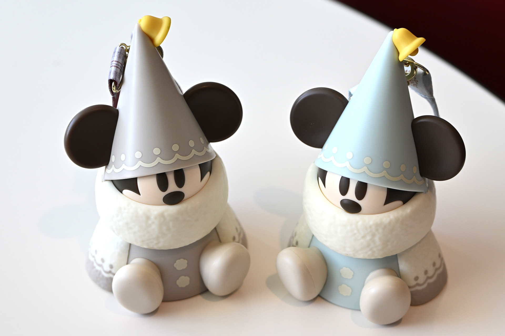 くすみミントとブラウンのリルリンリン「グミキャンディー、ミニスナックケース付き」（各1500円）