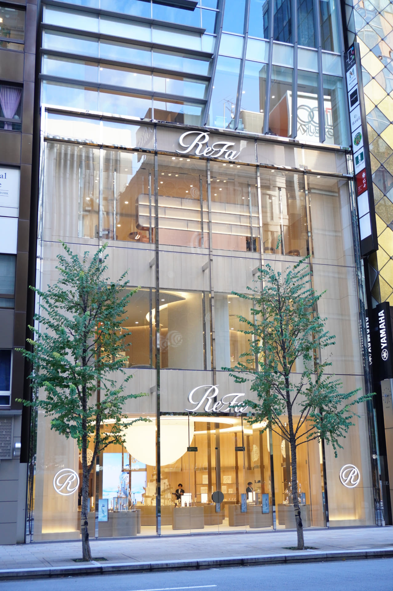 各フロアの取り扱い商品カテゴリ。ビル地下1階～地上4階の全5フロアのうち、主に地上1・2・3階がメインのショッピングフロアとなる