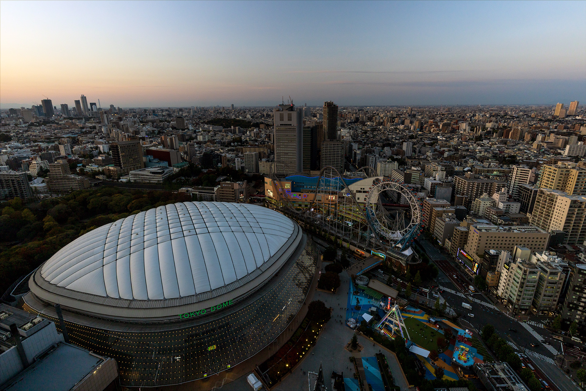 食べ終わるころには夕暮れ時に