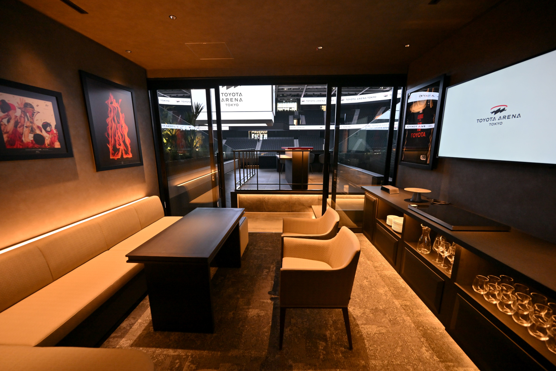 TOYOTA ARENA TOKYO「JAPAN AIRLINES TERRACE SUITE」での試合観戦