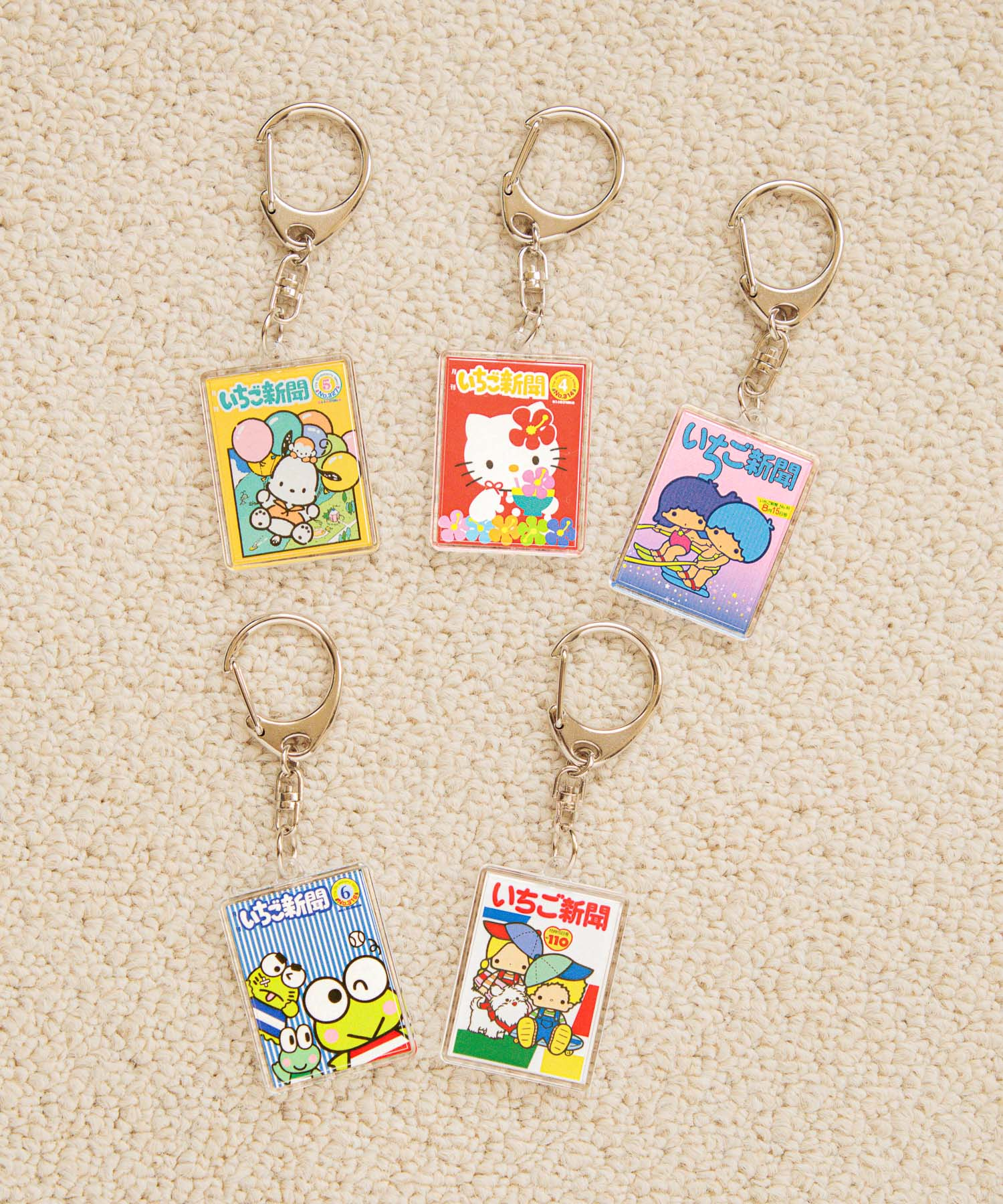 キーホルダー（全5種、各690円）