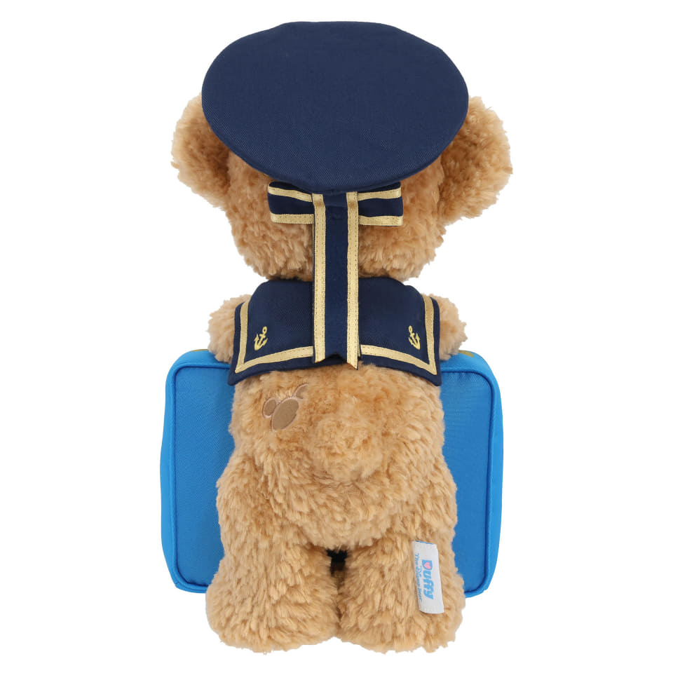 青いトランク持った「ダッフィー」ぬいぐるみ発売！ 20周年の思い出が