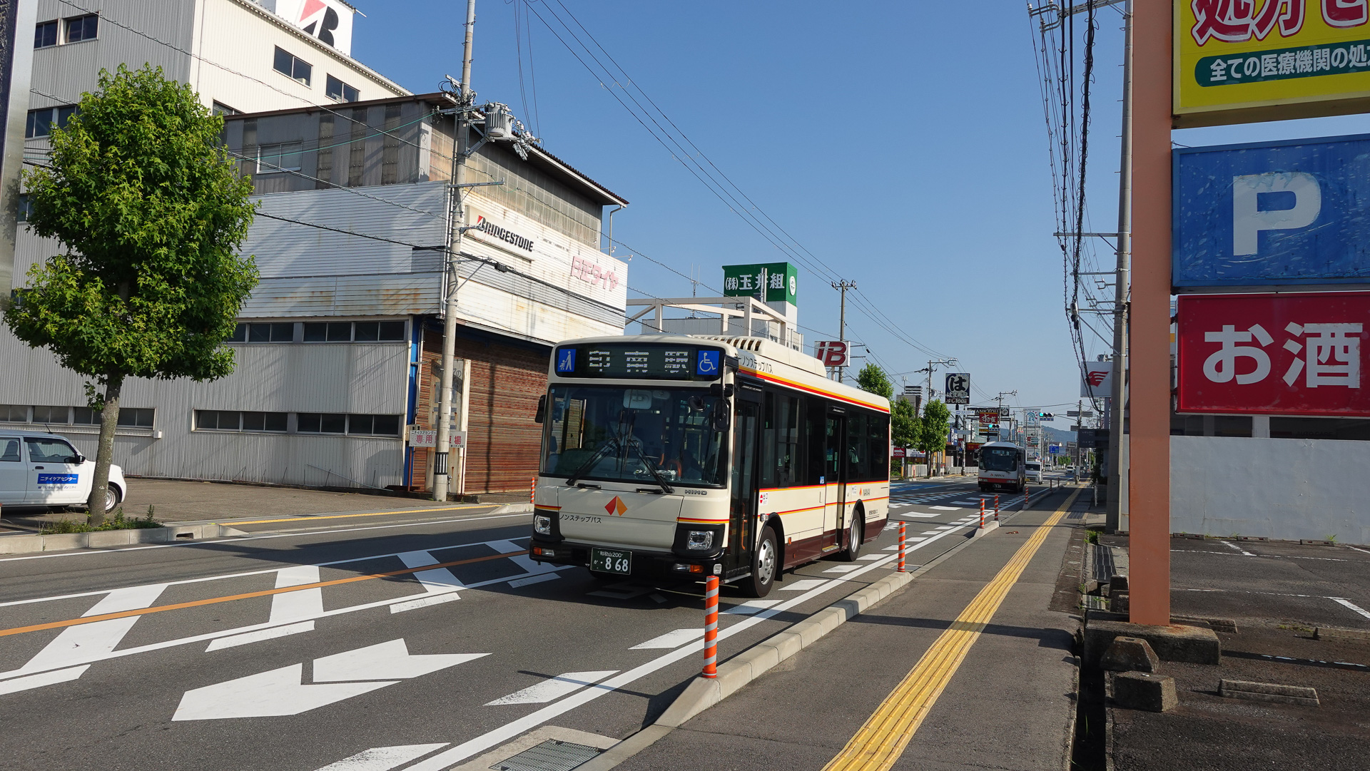 路線バスの運行も多い