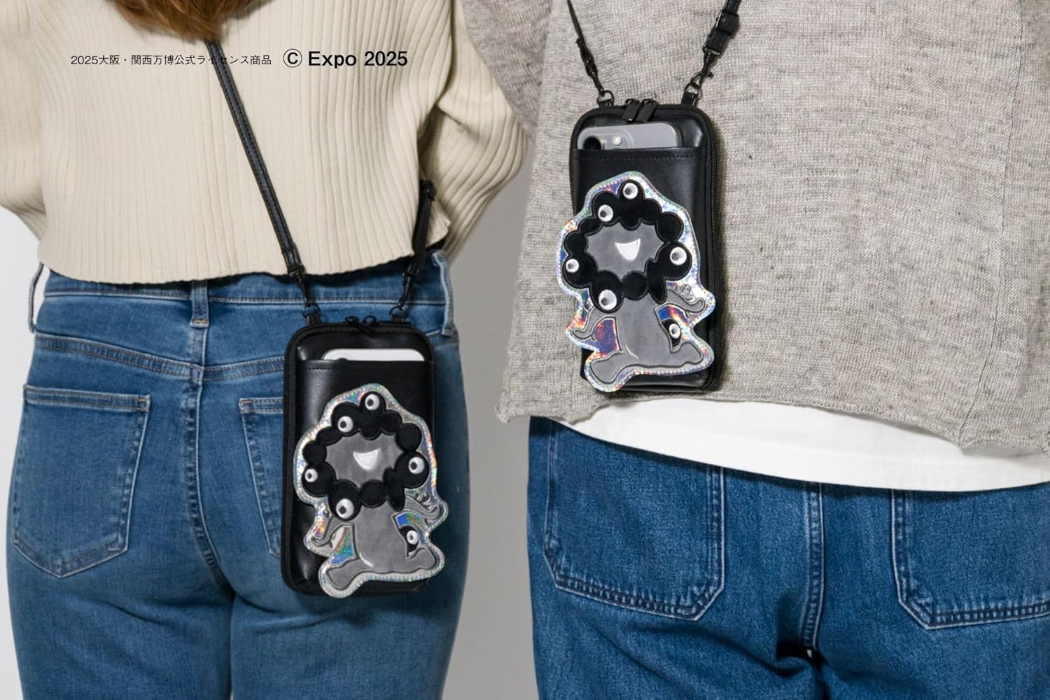 スマホとお出かけ必需品をかわいくコンパクトに持ち歩ける