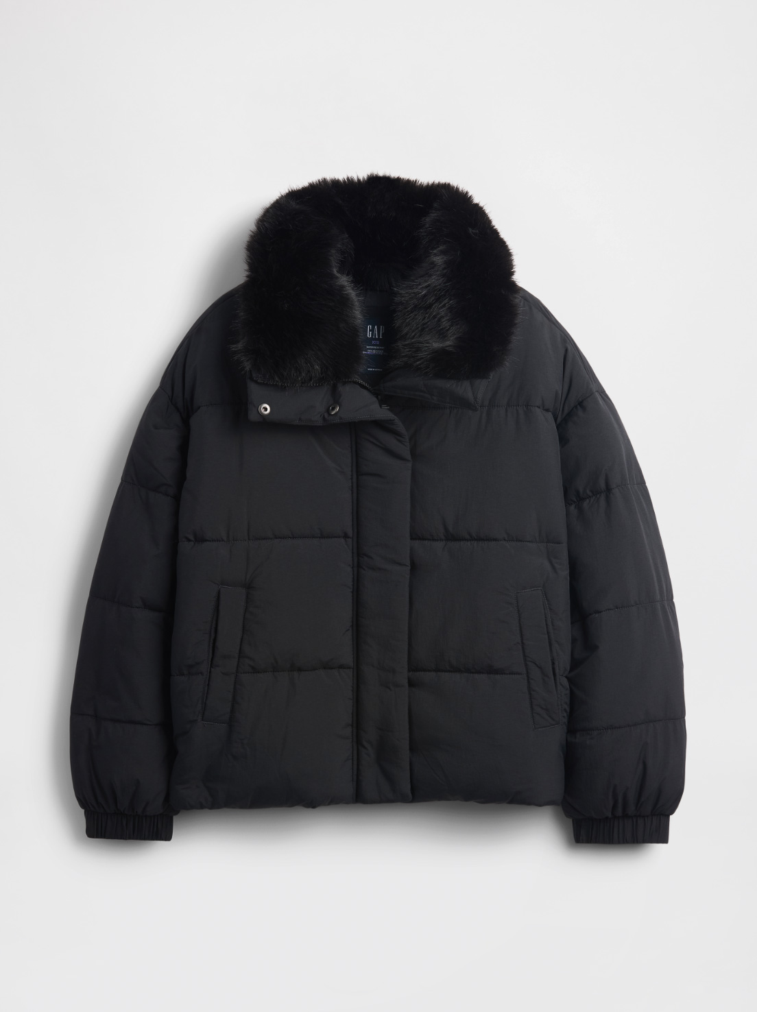 暖かくて軽量なパファージャケット