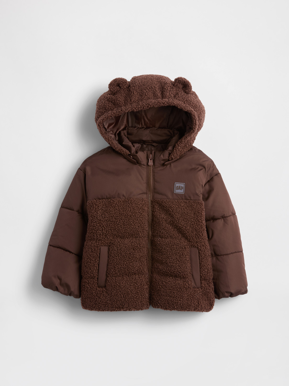 暖かくて軽量なパファージャケット