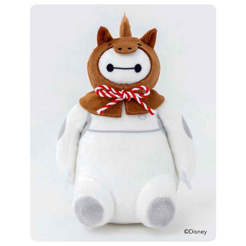 幸せが駆け込むことを願ったベイマックスうま。帽子は着脱可能