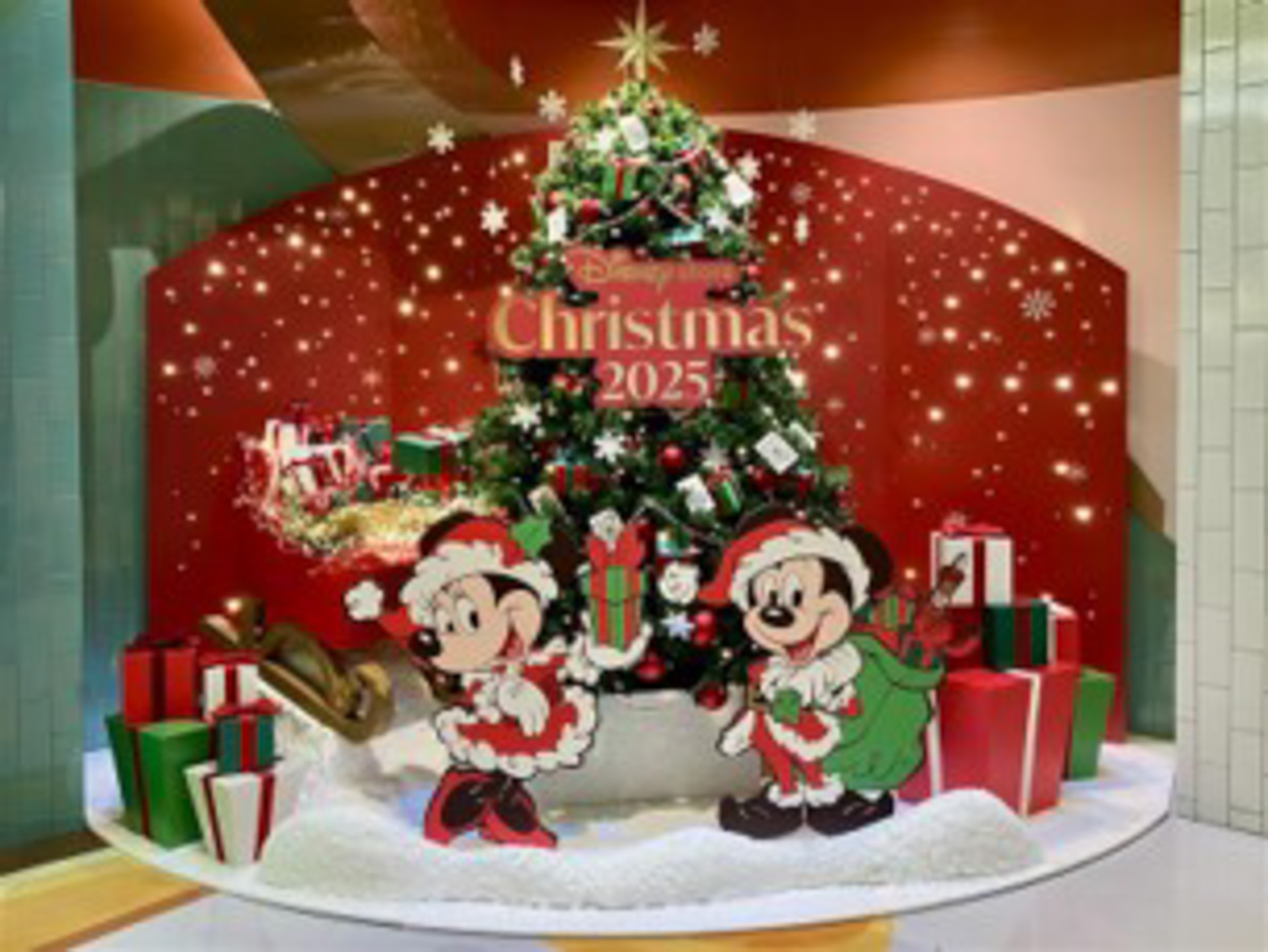 東京ディズニーリゾート店の店内装飾