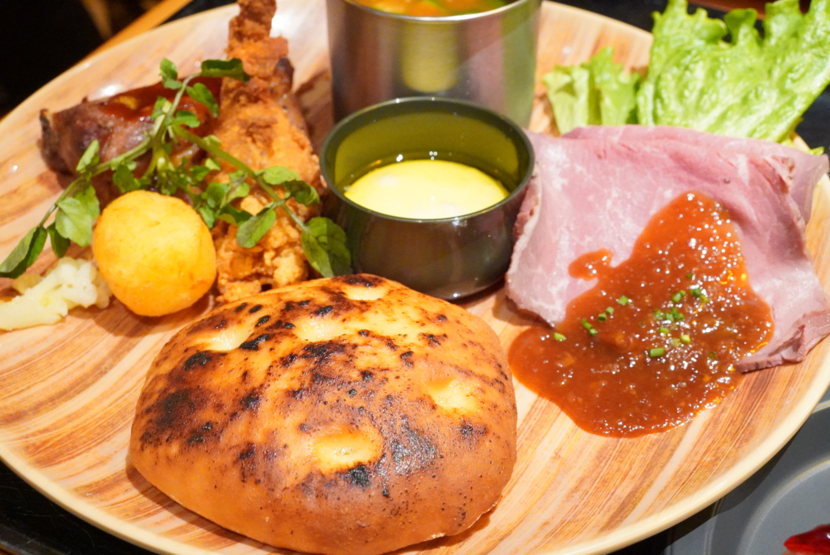 モンスターハンター・ワイルズ×USJ限定コースターセット（3500円）