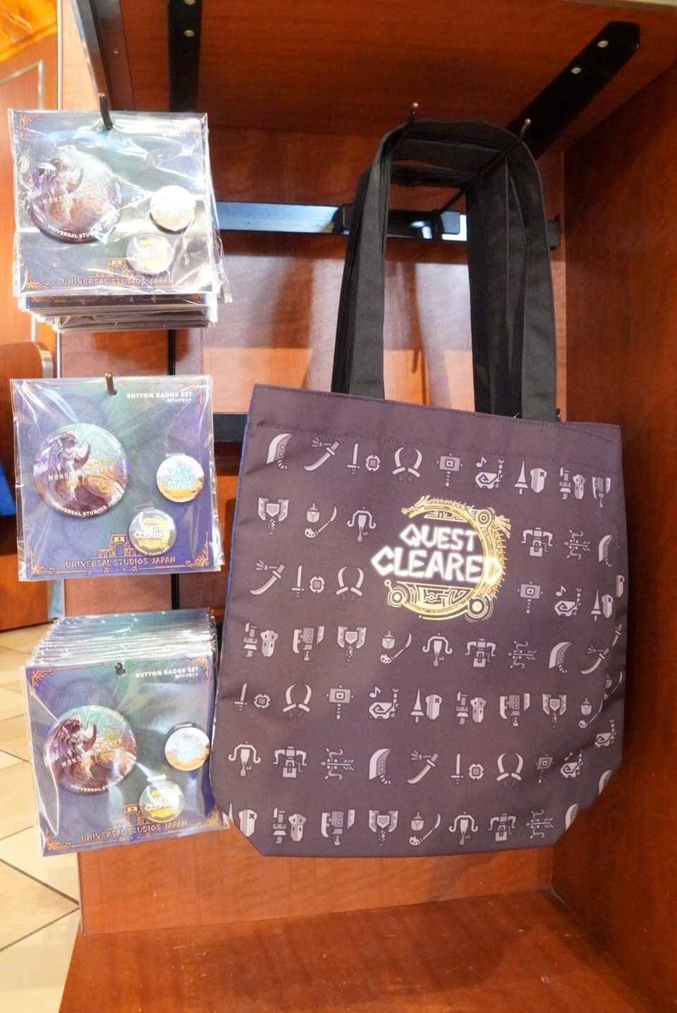USJ「モンハンワイルズ」初コラボ、注目の新グッズを撮り下ろしで紹介
