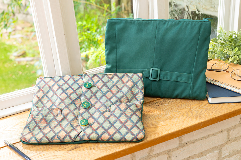 ビッグサンダー・マウンテンやプーさんコーナーなどキャストの衣装を再