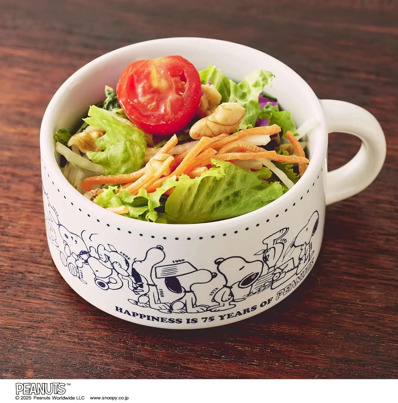 食器だけでなく小物入れにも