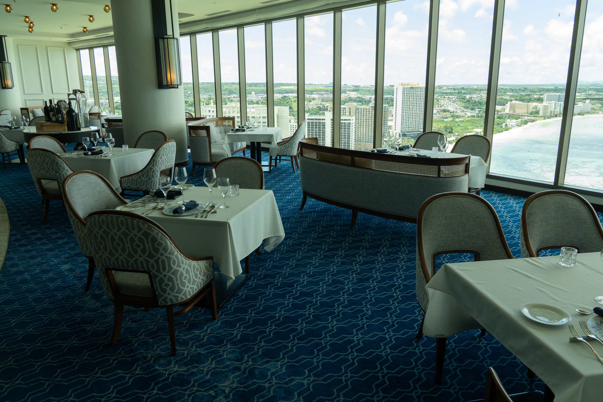 最上階の「ミラノグリル -ラ ステラ-」