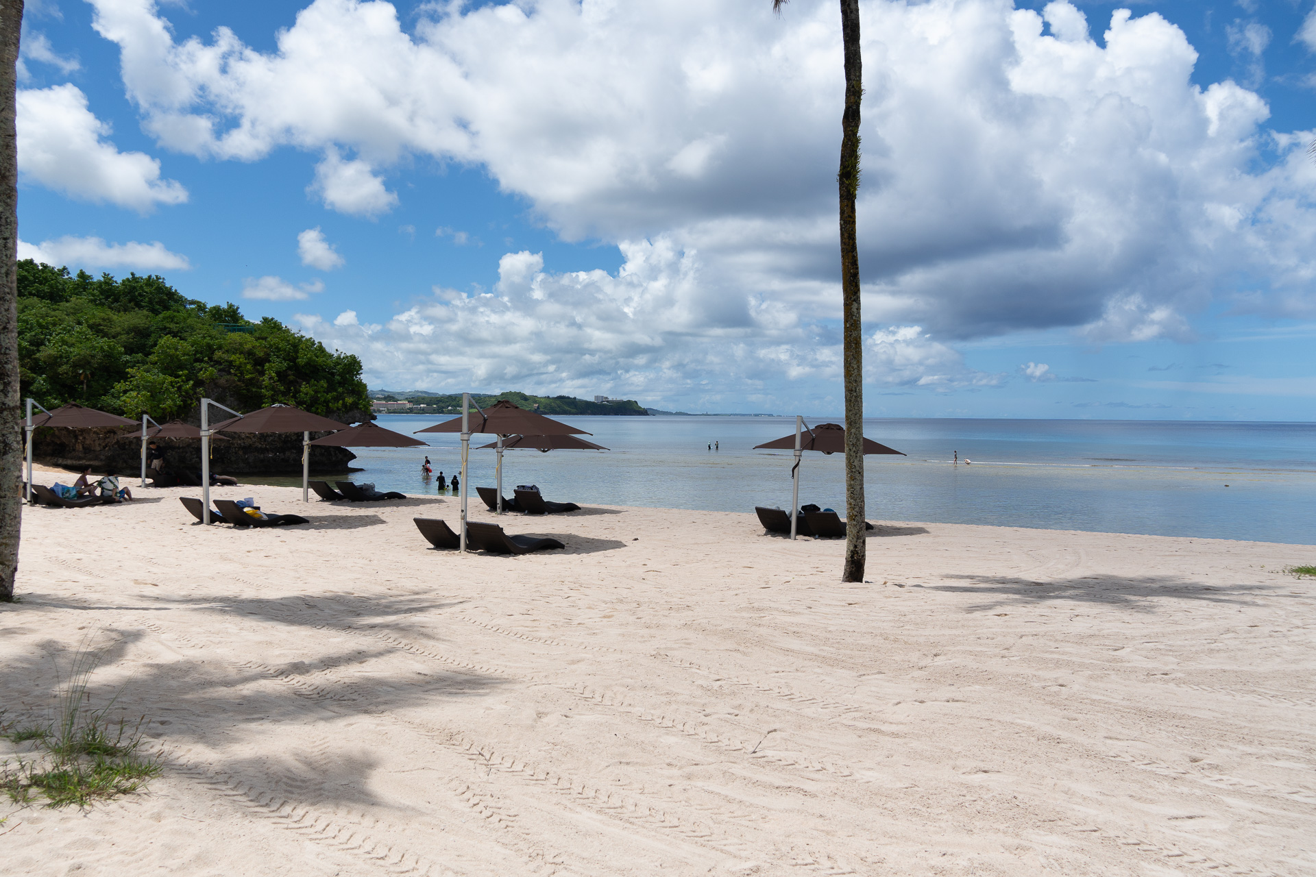 ガンビーチへはシャトルで2～3分で連れて行ってもらえる