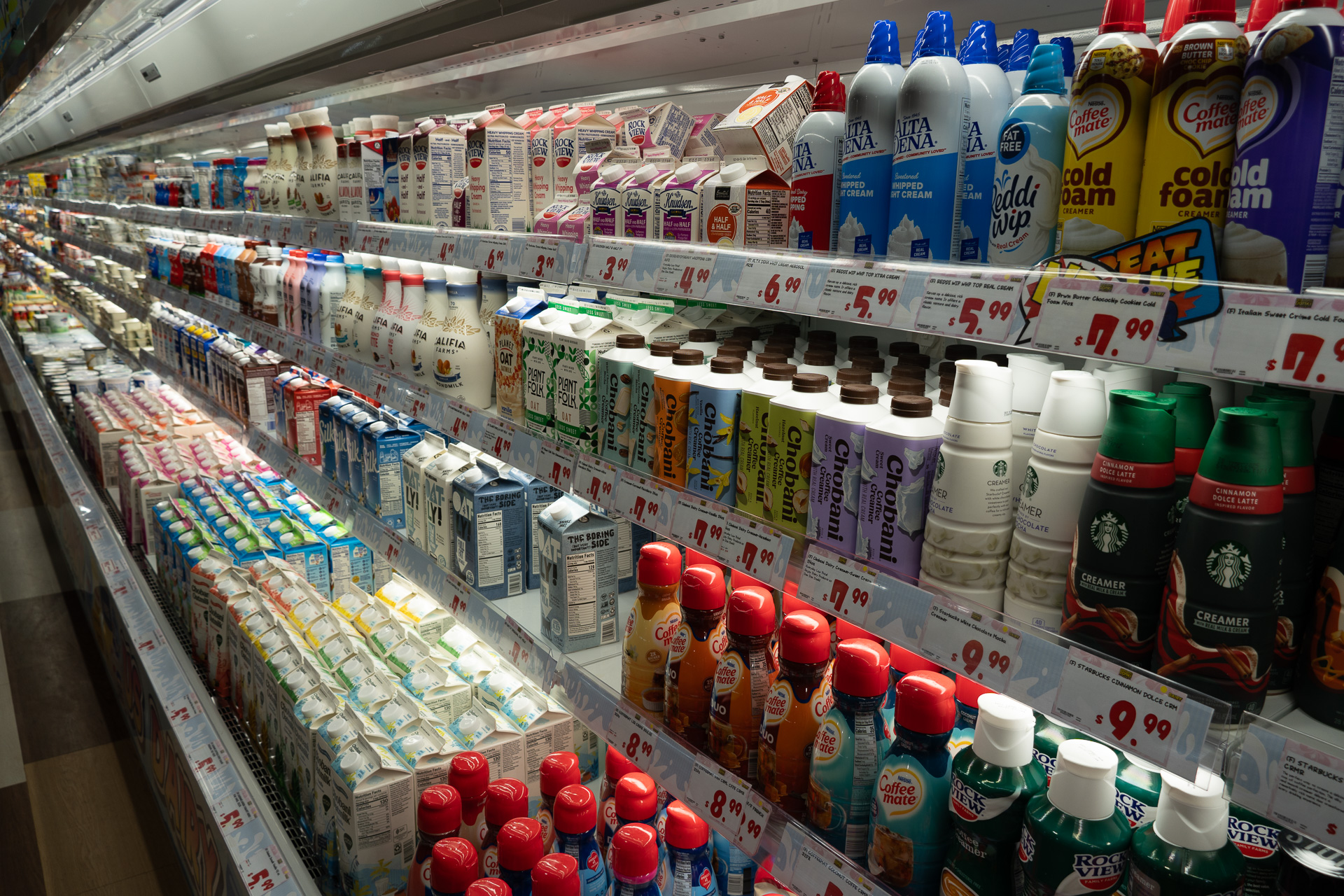 卵や乳製品、和牛など日本から届いているものも