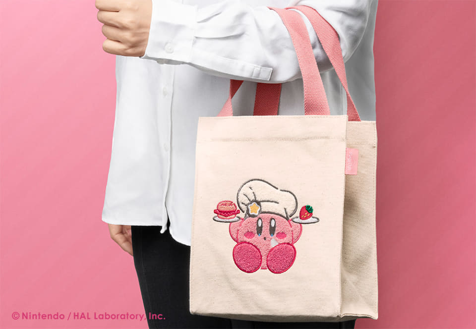 カービィ」の刺繡トートバッグ＆スイーツバーガーセット、東京駅や 