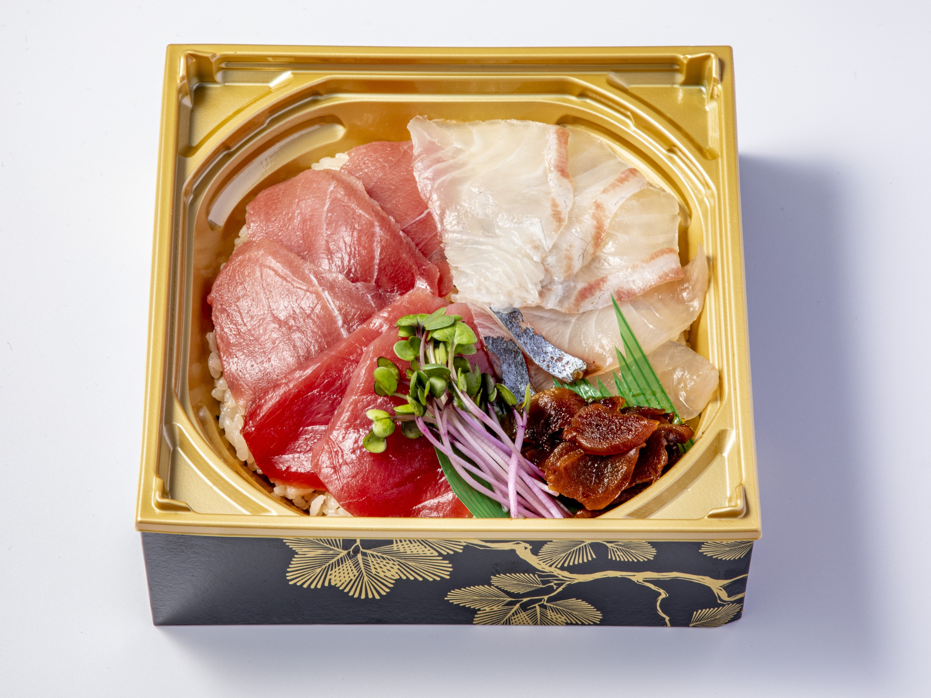 近畿大学水産研究所 はなれ「近大紅白丼」