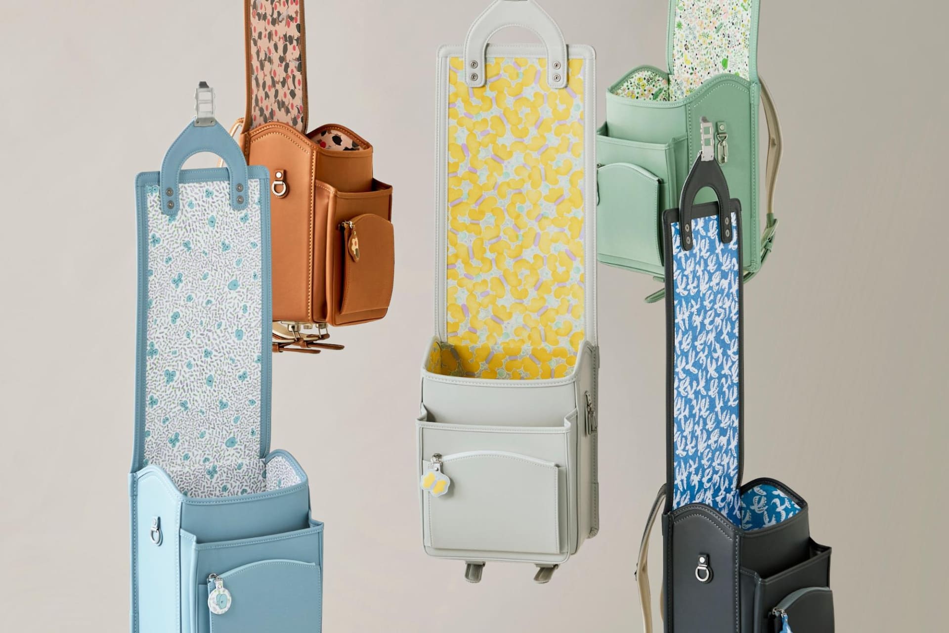 土屋鞄製造所が「ミナ ペルホネン」コラボランドセル発売